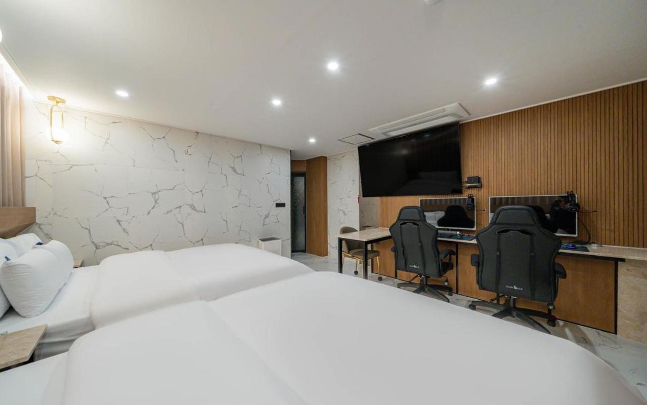 Rosy Hotel Cheongju Exterior foto