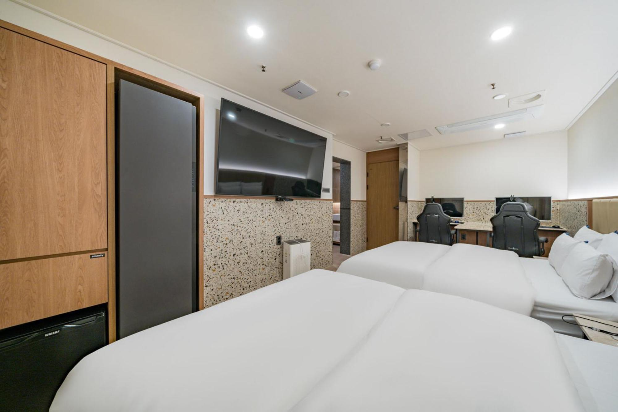 Rosy Hotel Cheongju Exterior foto