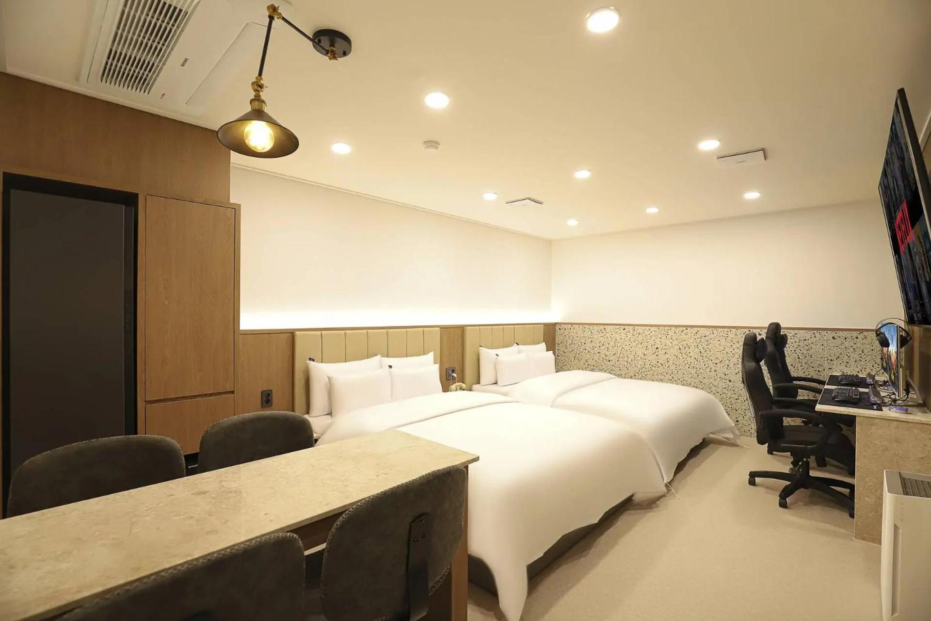 Rosy Hotel Cheongju Exterior foto