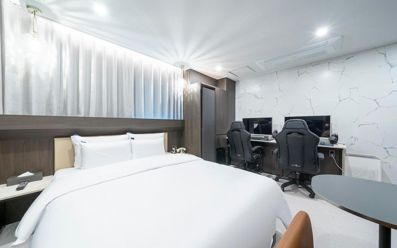 Rosy Hotel Cheongju Exterior foto